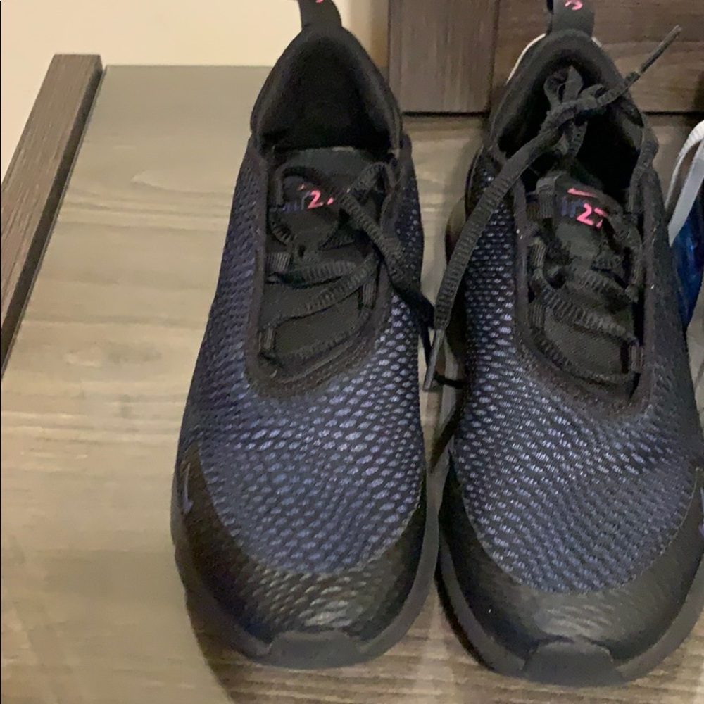 Nike 270 Size 3